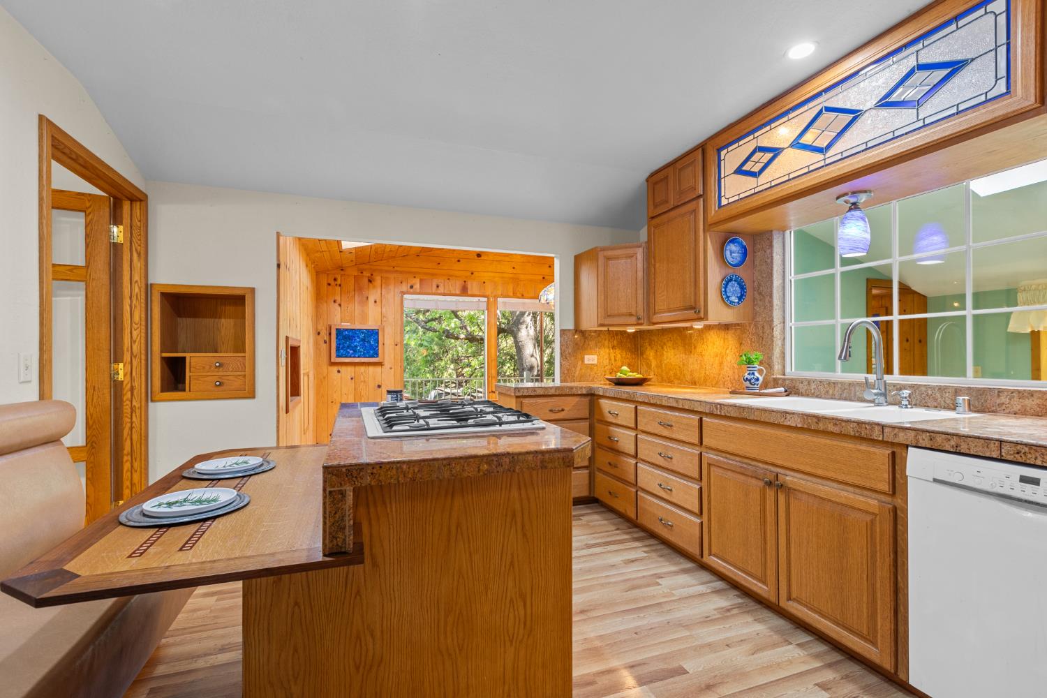 Margot Lane, Pine Grove, California image 9
