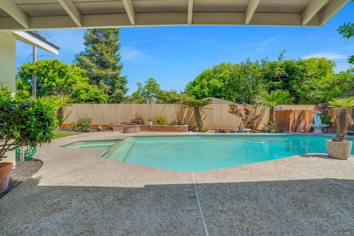 Wellington Drive, Modesto, California image 32
