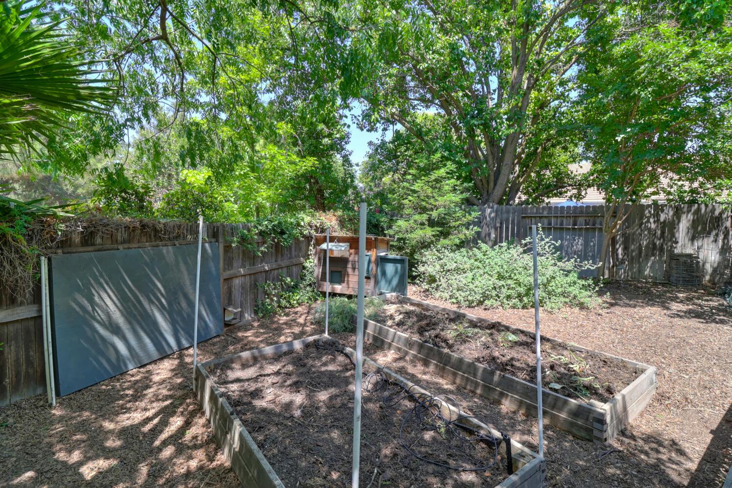 Atlantis Drive, Davis, California image 42