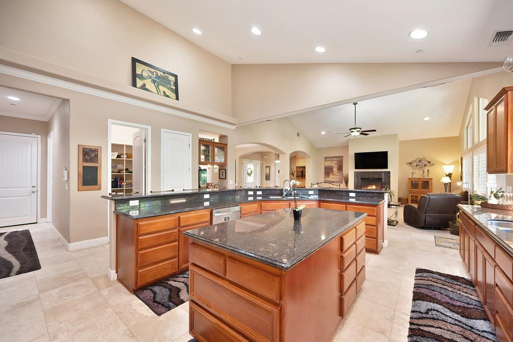 Wachtel Way, Citrus Heights, California image 20