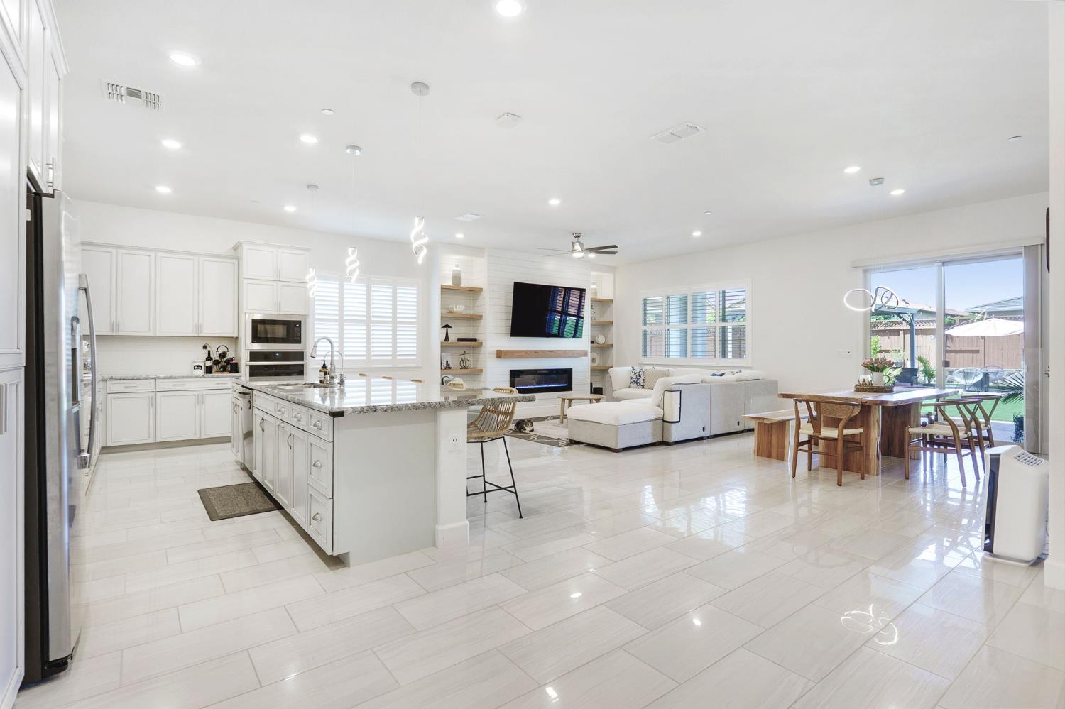 Banks Place, Woodland, California image 9