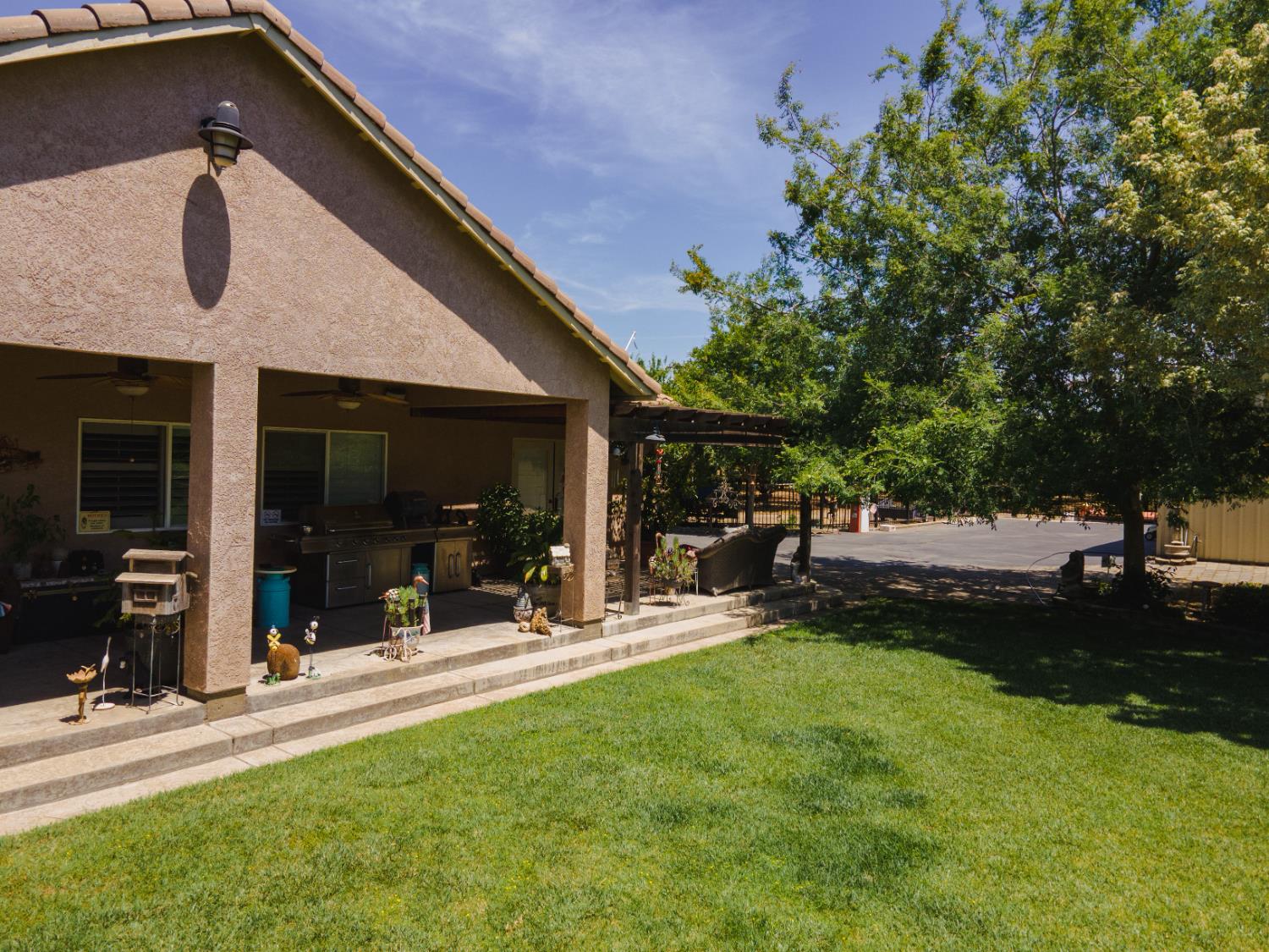 Detail Gallery Image 56 of 72 For 6839 Mercedes Ave, Winton,  CA 95388 - 3 Beds | 3 Baths