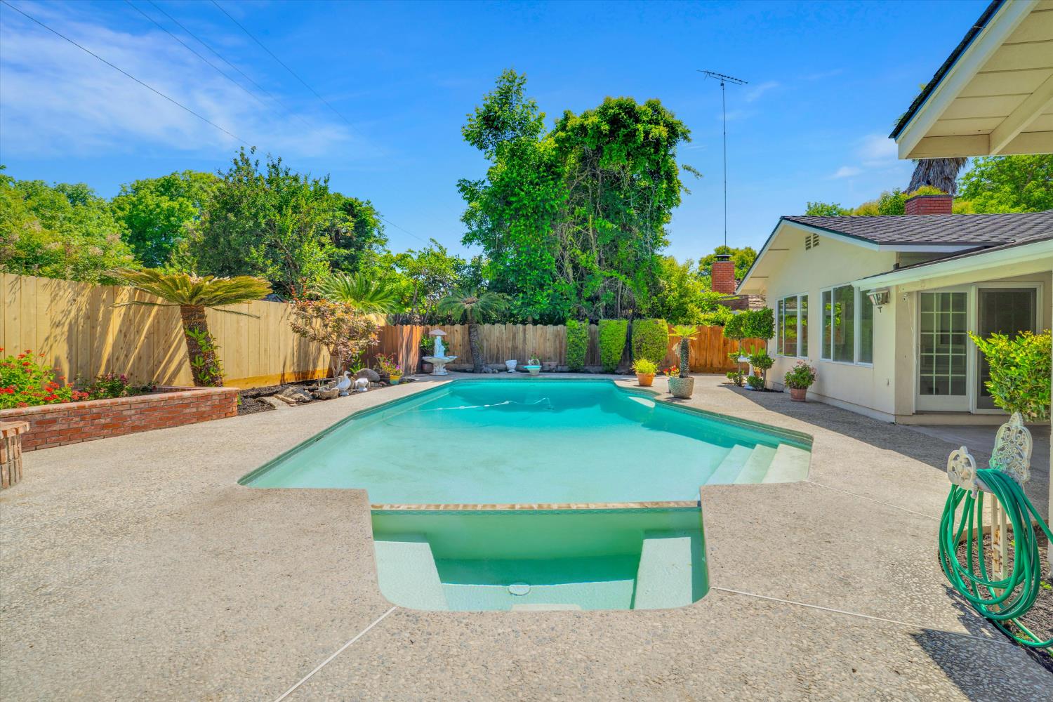 Wellington Drive, Modesto, California image 36