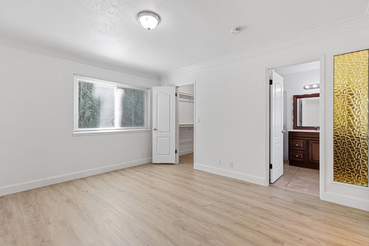 Yerba Court, Sacramento, California image 21
