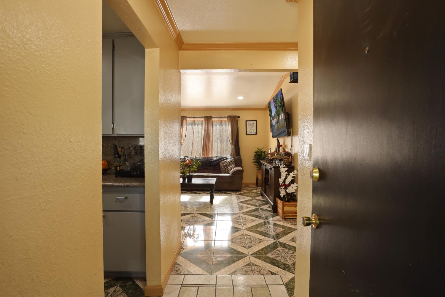 Chinquapin Drive, Modesto, California image 6