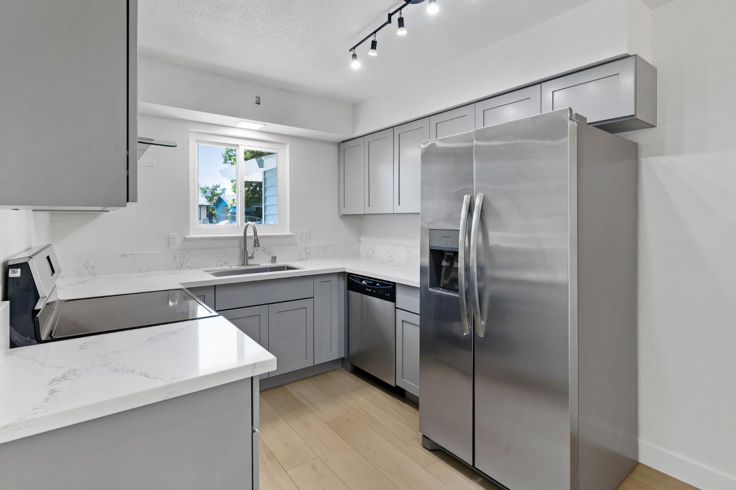 Detail Gallery Image 11 of 28 For 3270 Nareb St, Sacramento,  CA 95838 - 3 Beds | 1 Baths