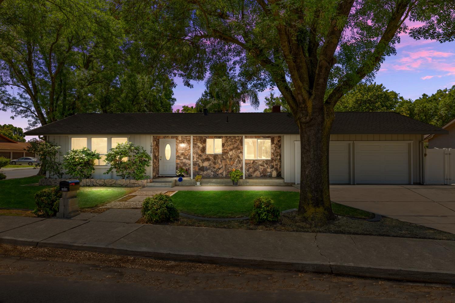 E Orangeburg Avenue, Modesto, California image 2