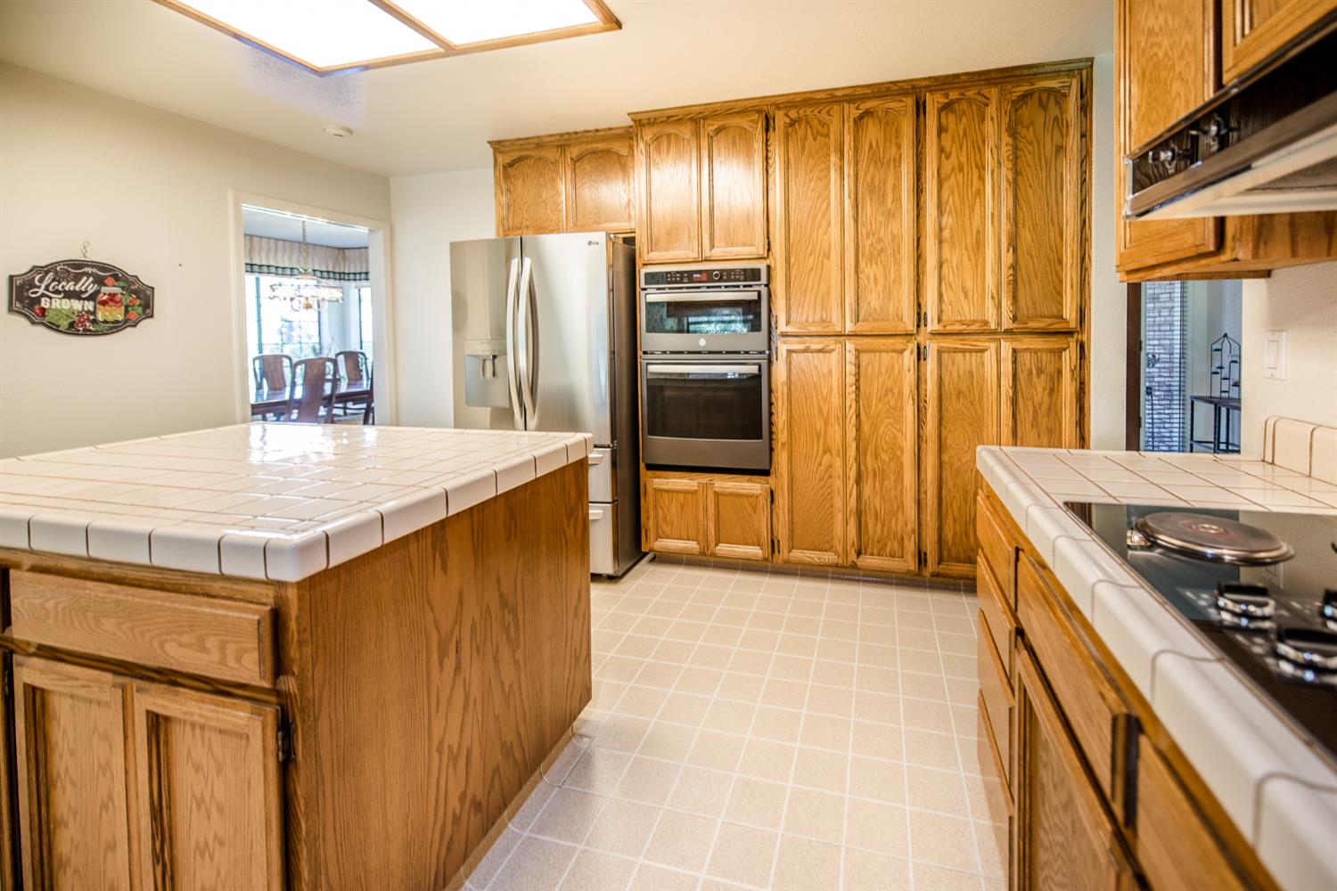 Fairview Drive, Woodland, California image 7