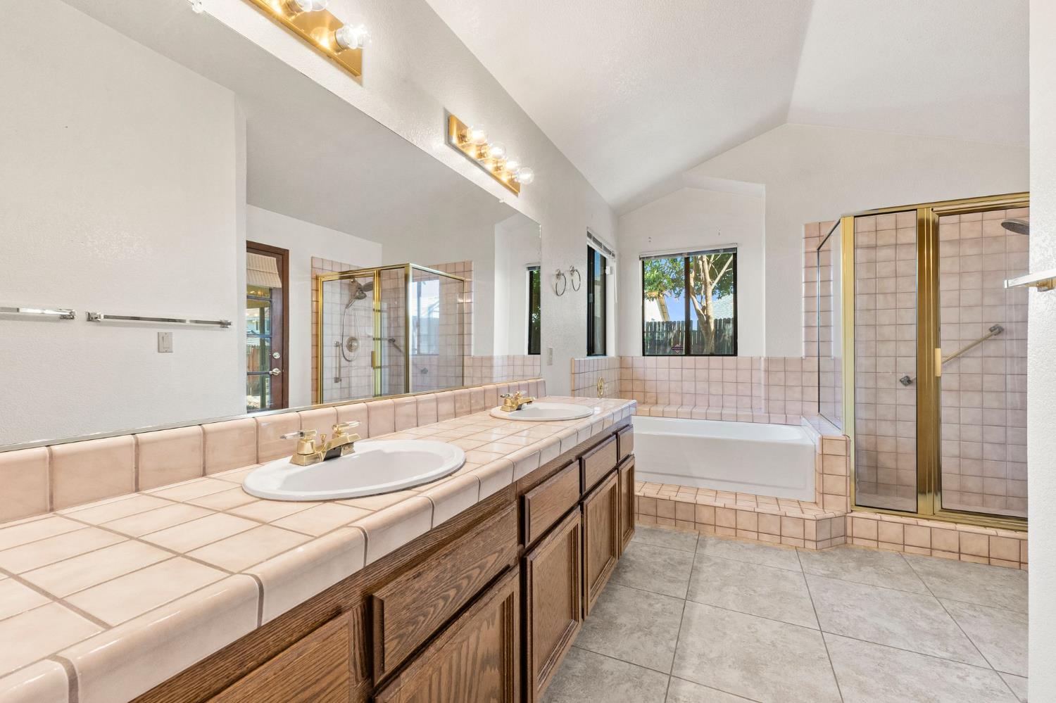 Kyle Court, Citrus Heights, California image 34