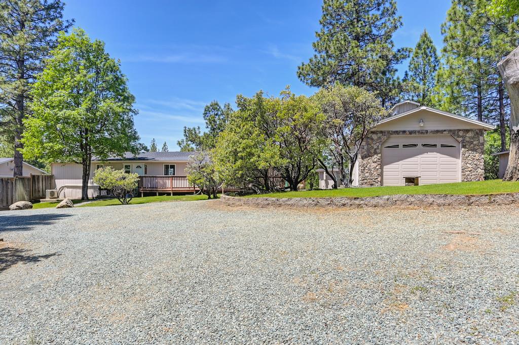 Bear Lane, Somerset, California image 11
