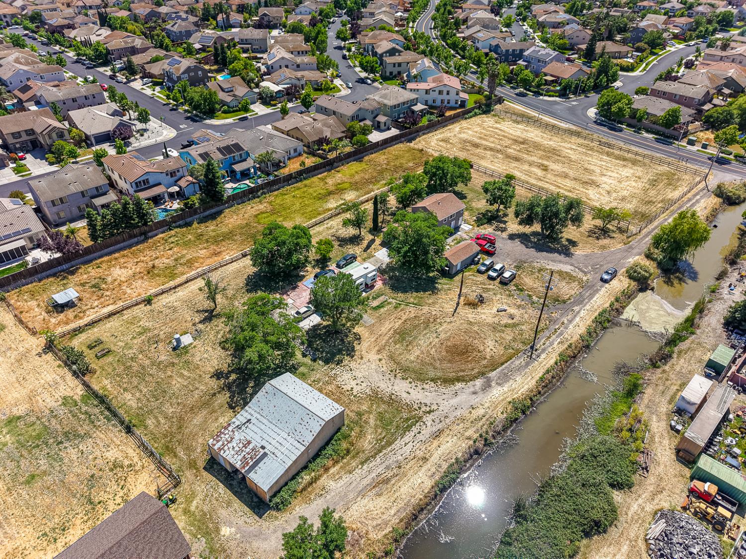 Otis Avenue, West Sacramento, California image 25
