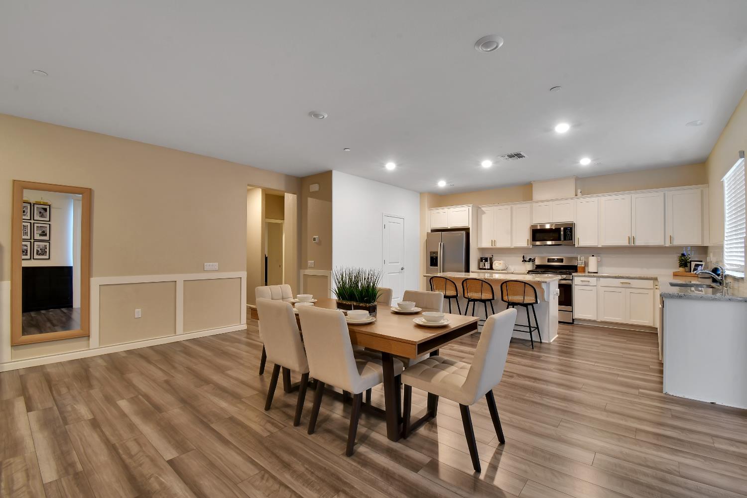 Gatlin Court, Plumas Lake, California image 15