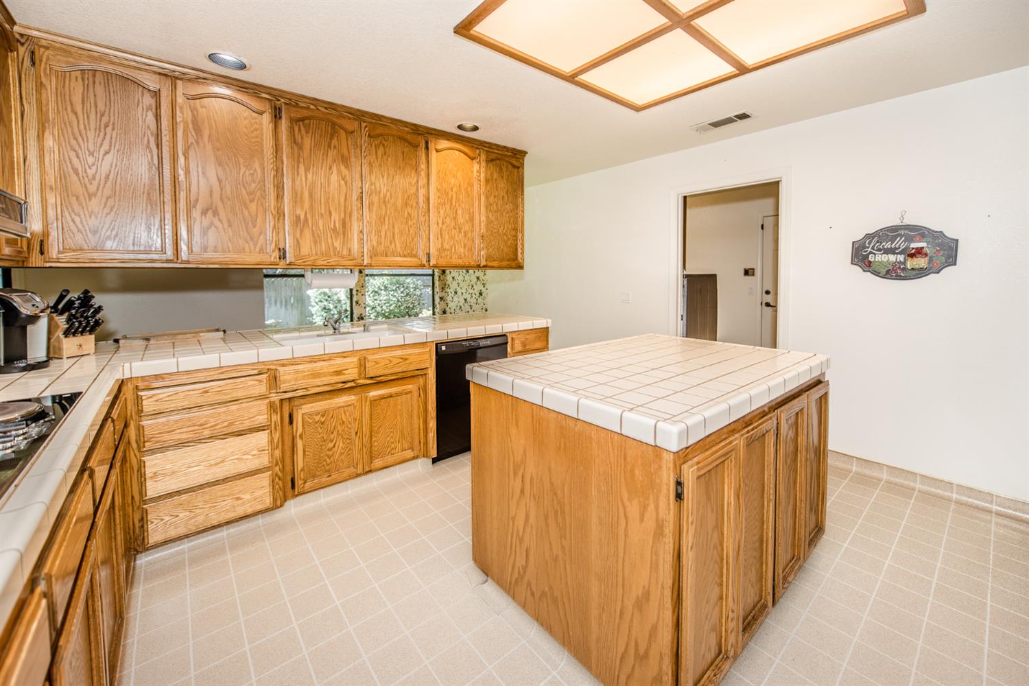 Fairview Drive, Woodland, California image 6