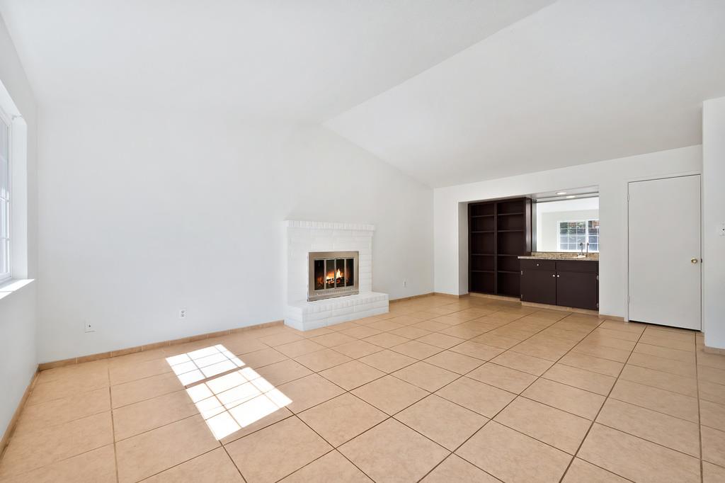 Lincoln Boulevard, Tracy, California image 7