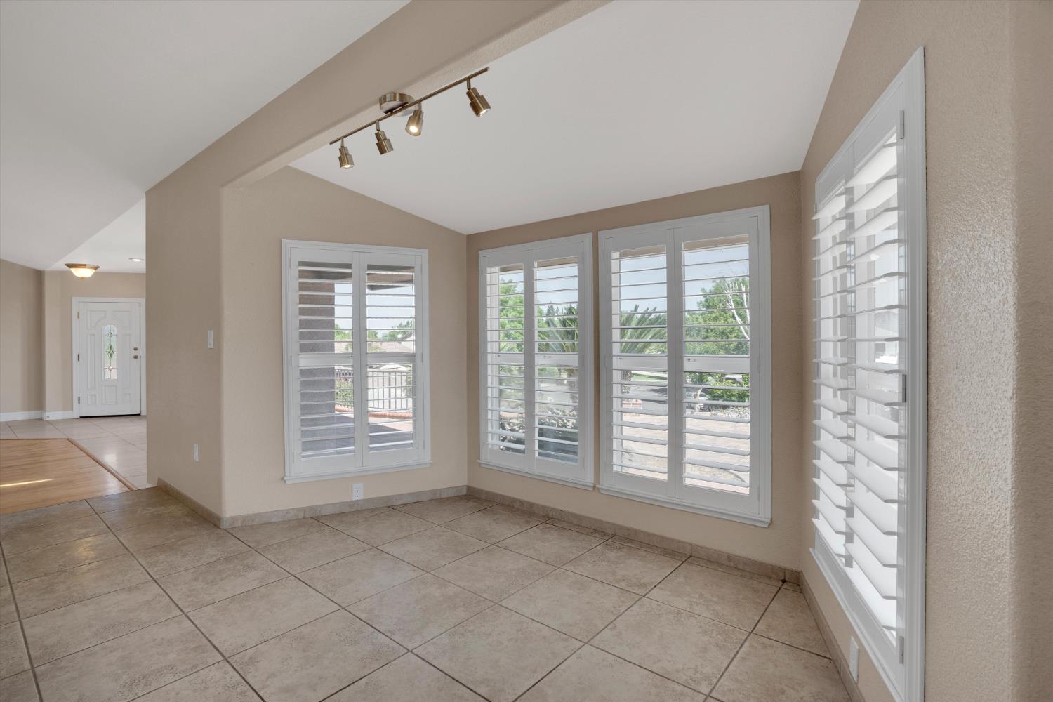 Bevanda Court, Oakdale, California image 17