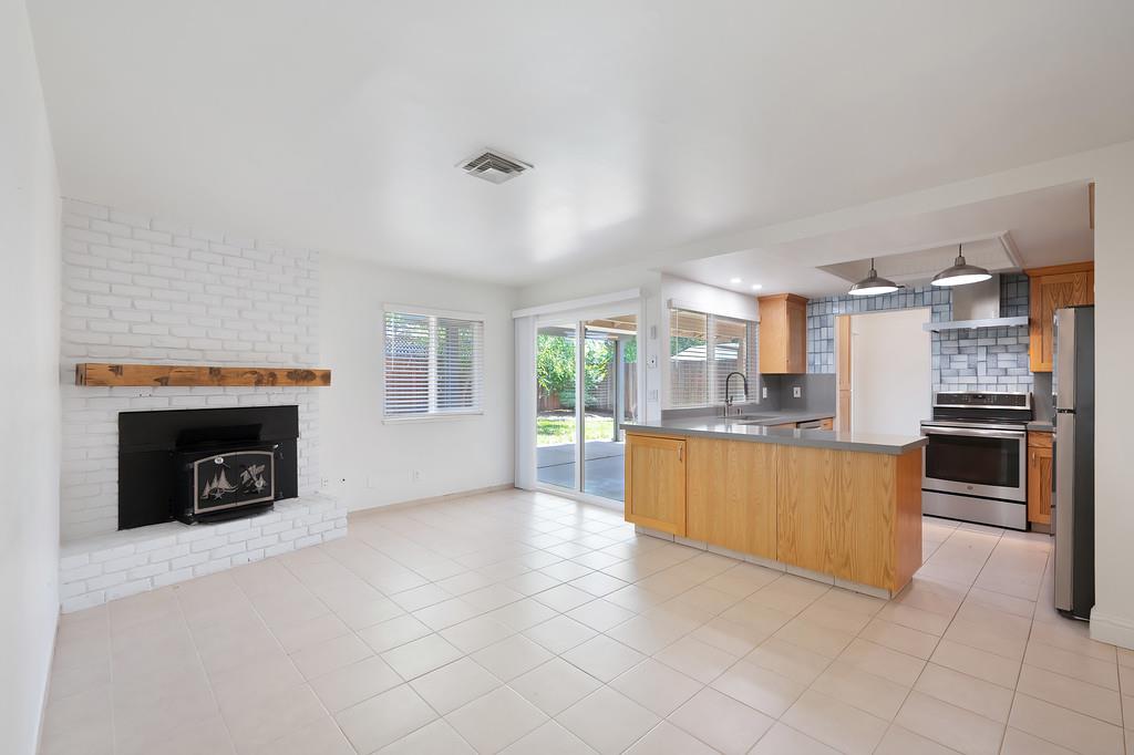 Margaret Way, Roseville, California image 31
