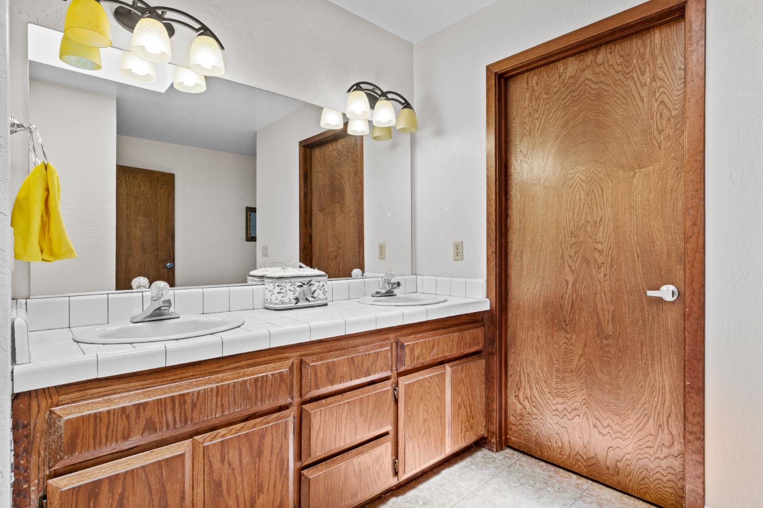 Photo #26: 225042950 Listing: Photo #26