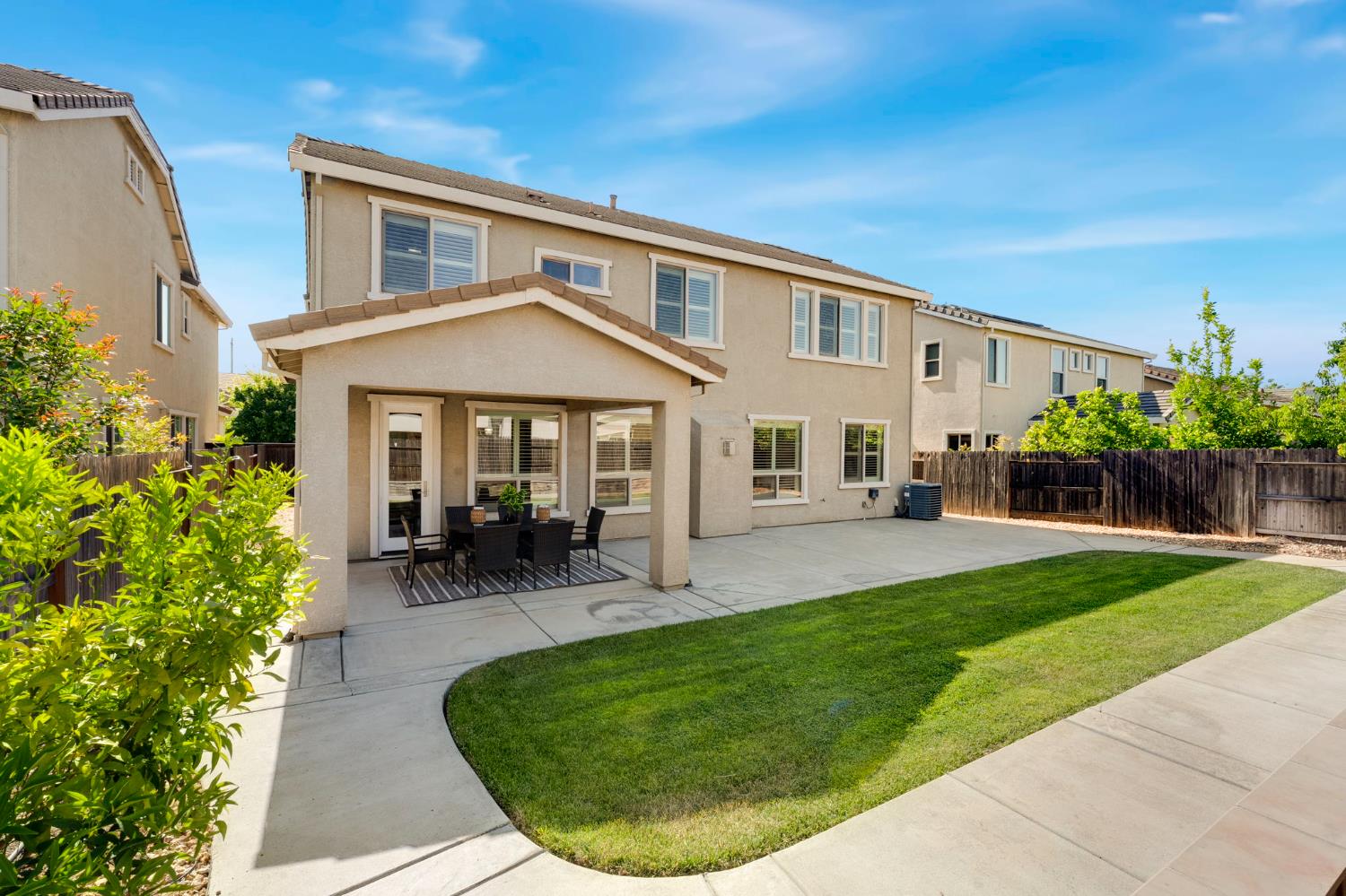 Cordially Way, Elk Grove, California image 34