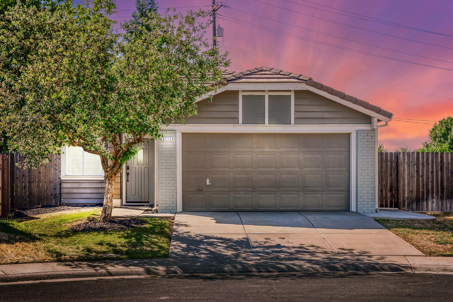 8714 Clear Star Court