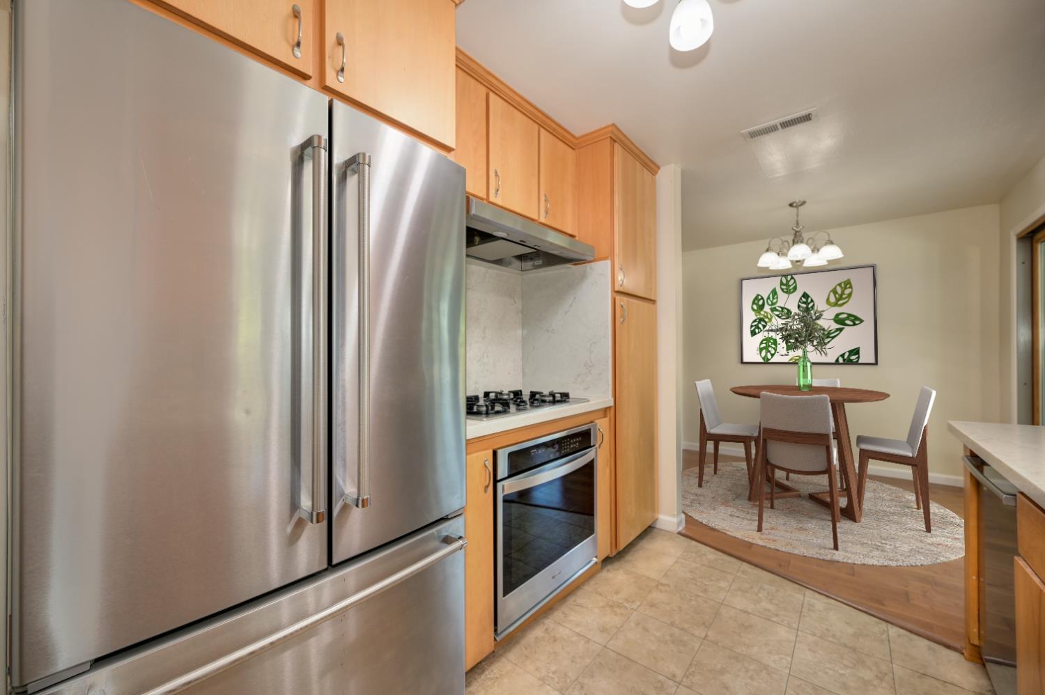 Clark Court, Pinole, California image 8