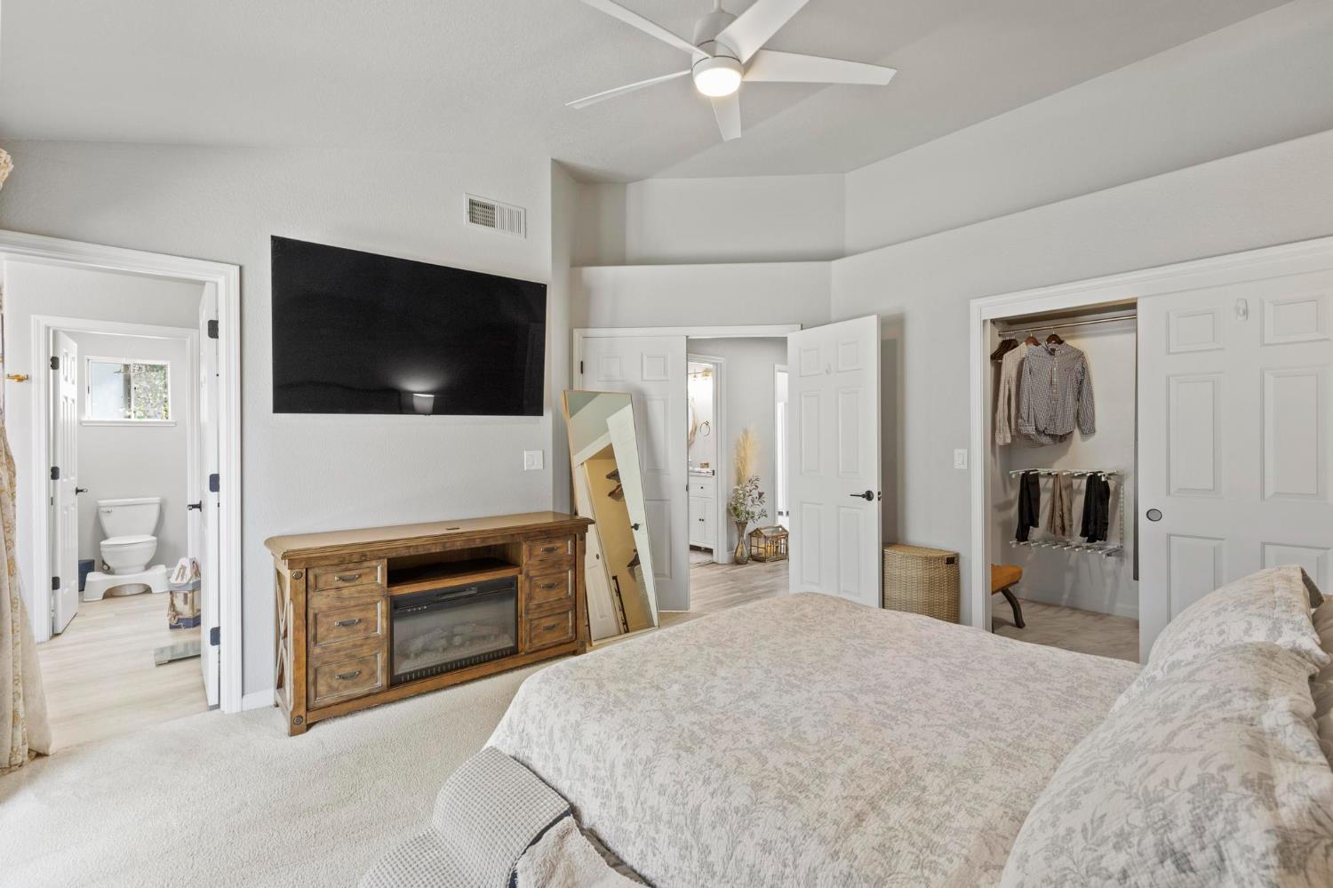 Allen Court, Yuba City, California image 35