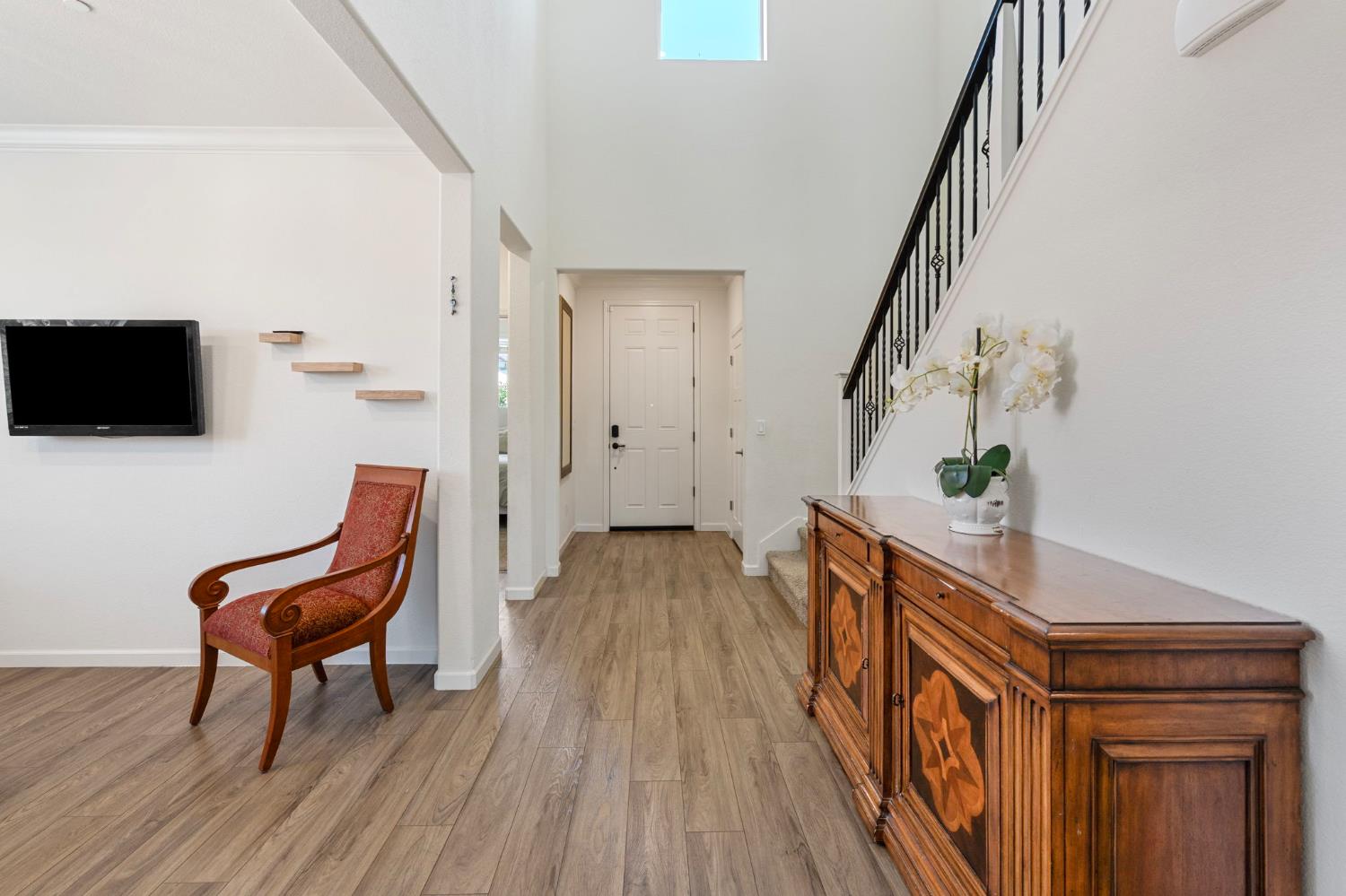 Edington Drive, Rancho Cordova, California image 4
