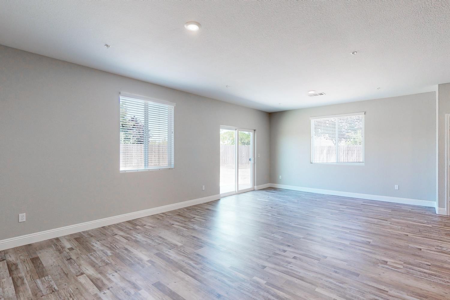 Kyri, Olivehurst, California image 24