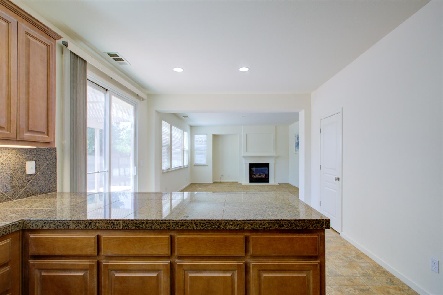Oatgrass Way, Los Banos, California image 9