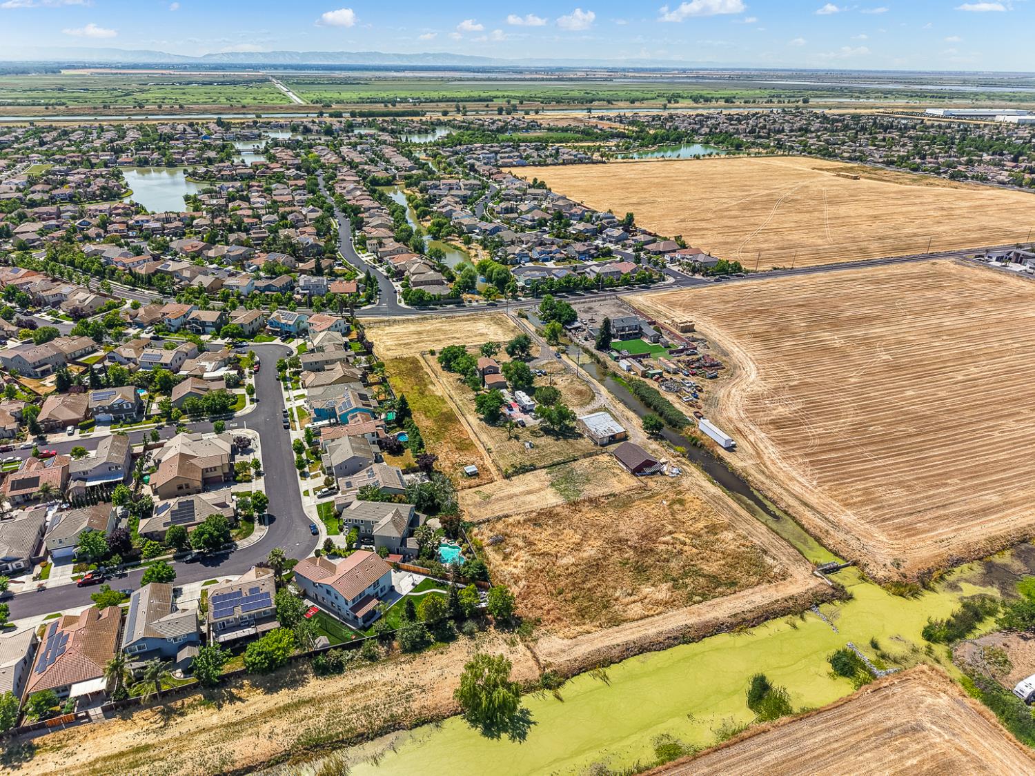 Otis Avenue, West Sacramento, California image 20