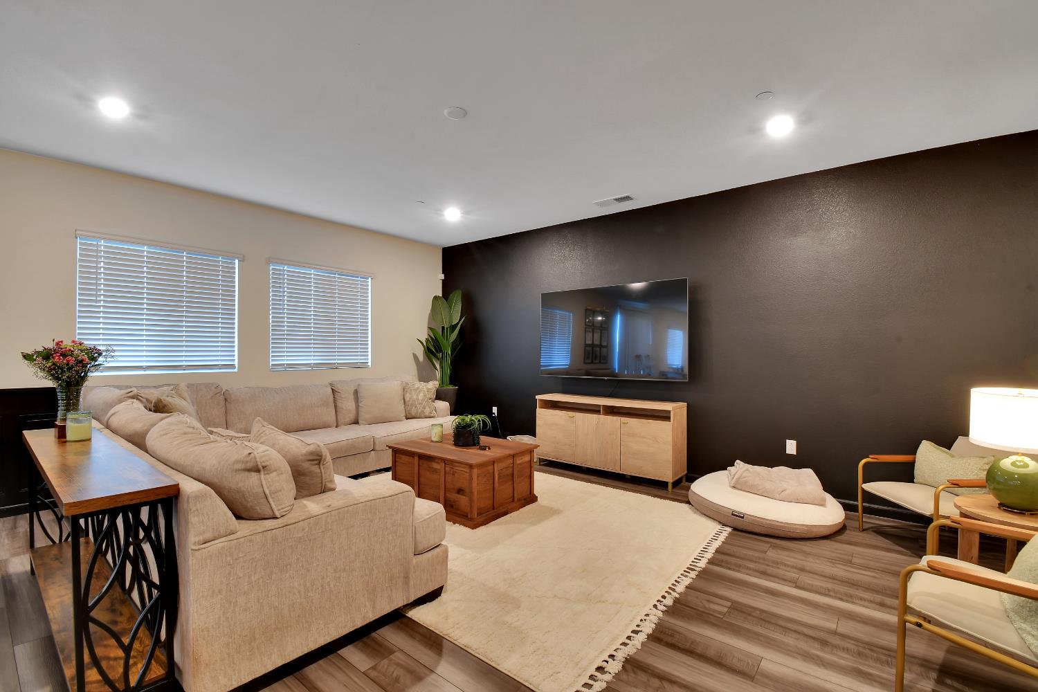 Gatlin Court, Plumas Lake, California image 12