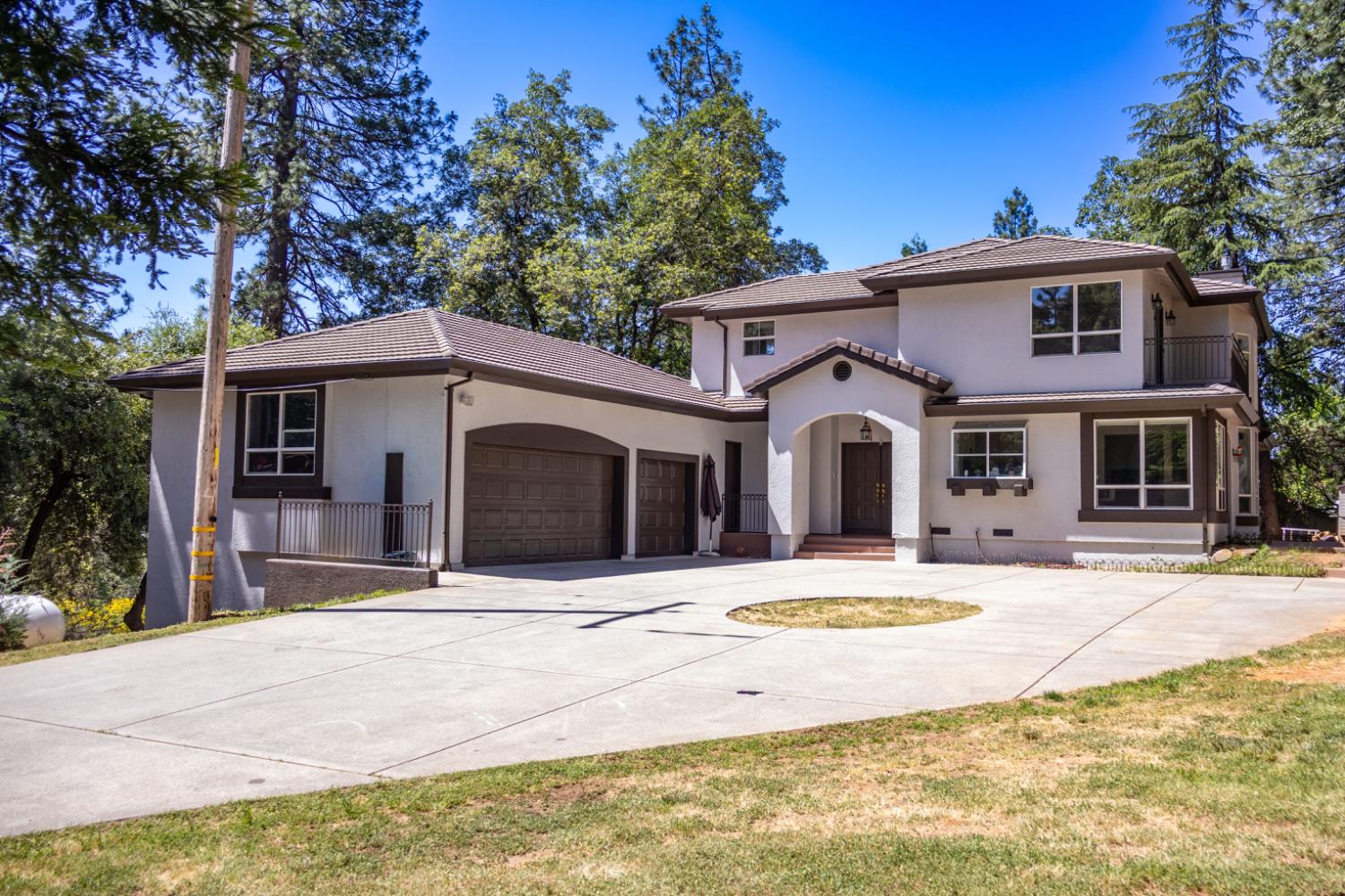 Gary Way, Grass Valley, California image 1