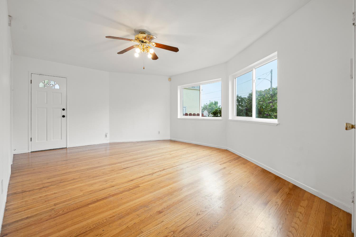 2920 Morcom, Oakland, California image 31