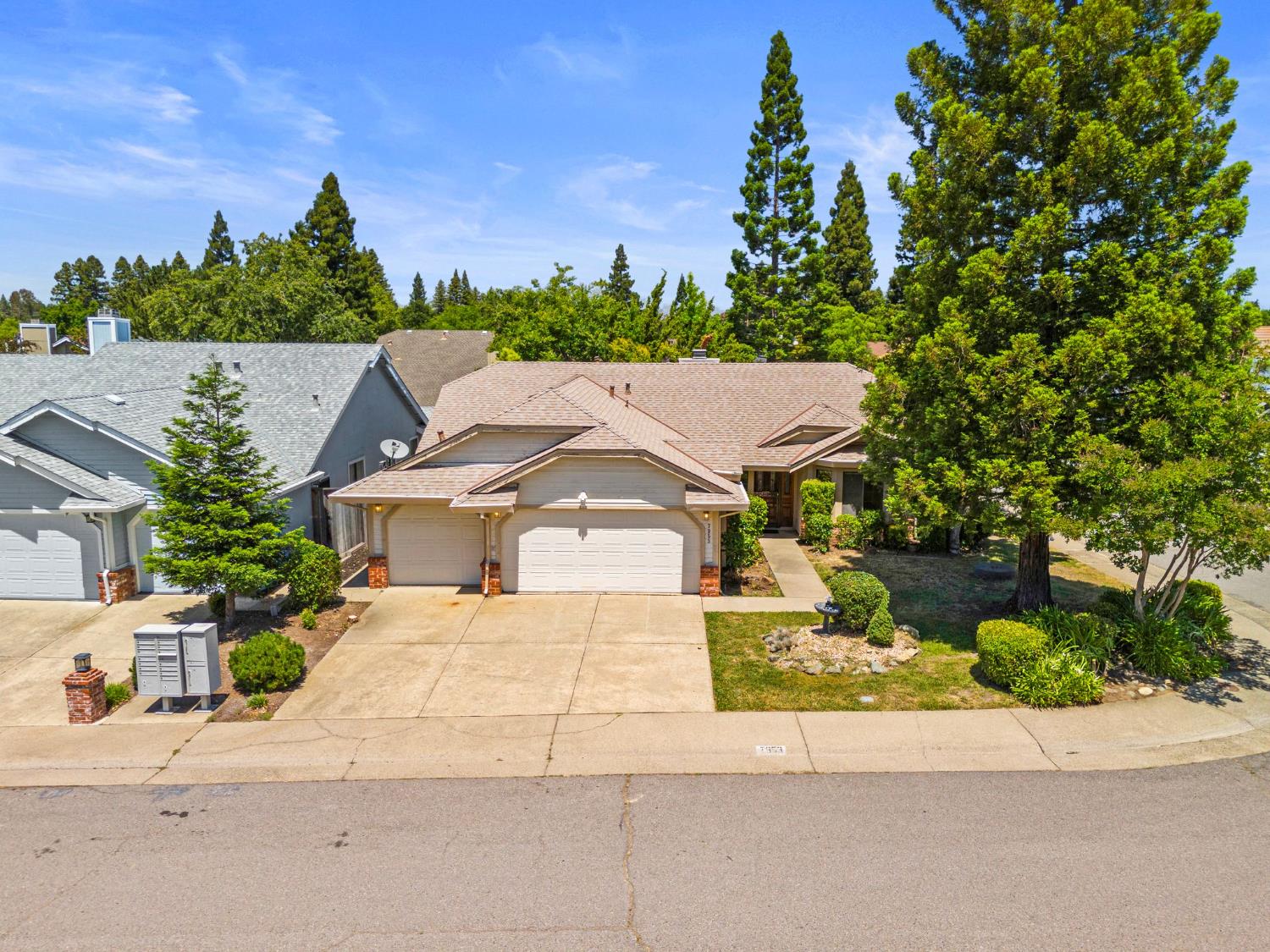 Kyle Court, Citrus Heights, California image 50