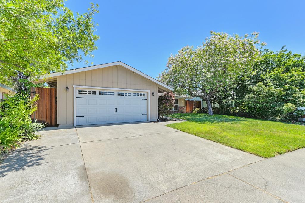 Margaret Way, Roseville, California image 6