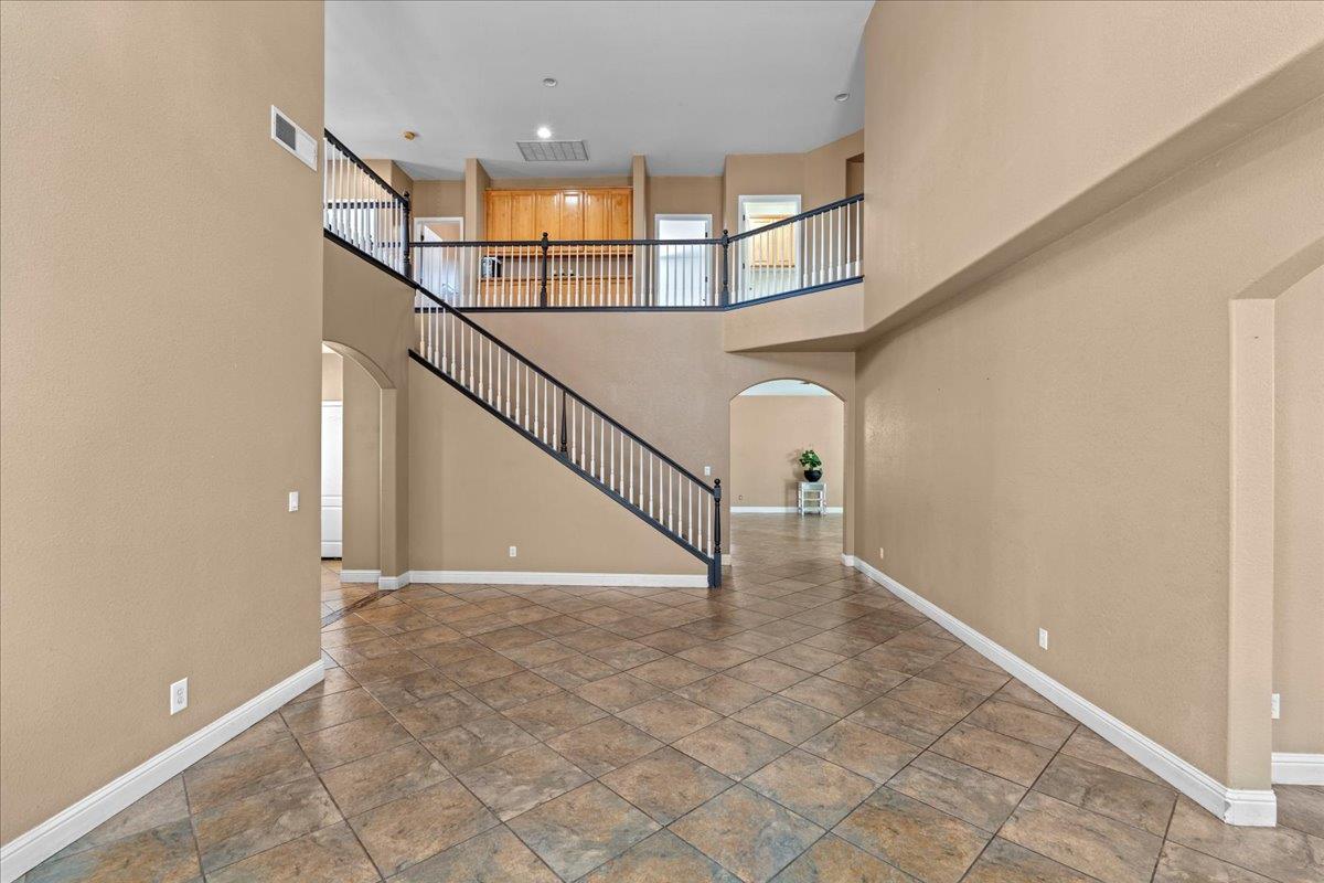 Mercer Drive, Modesto, California image 6