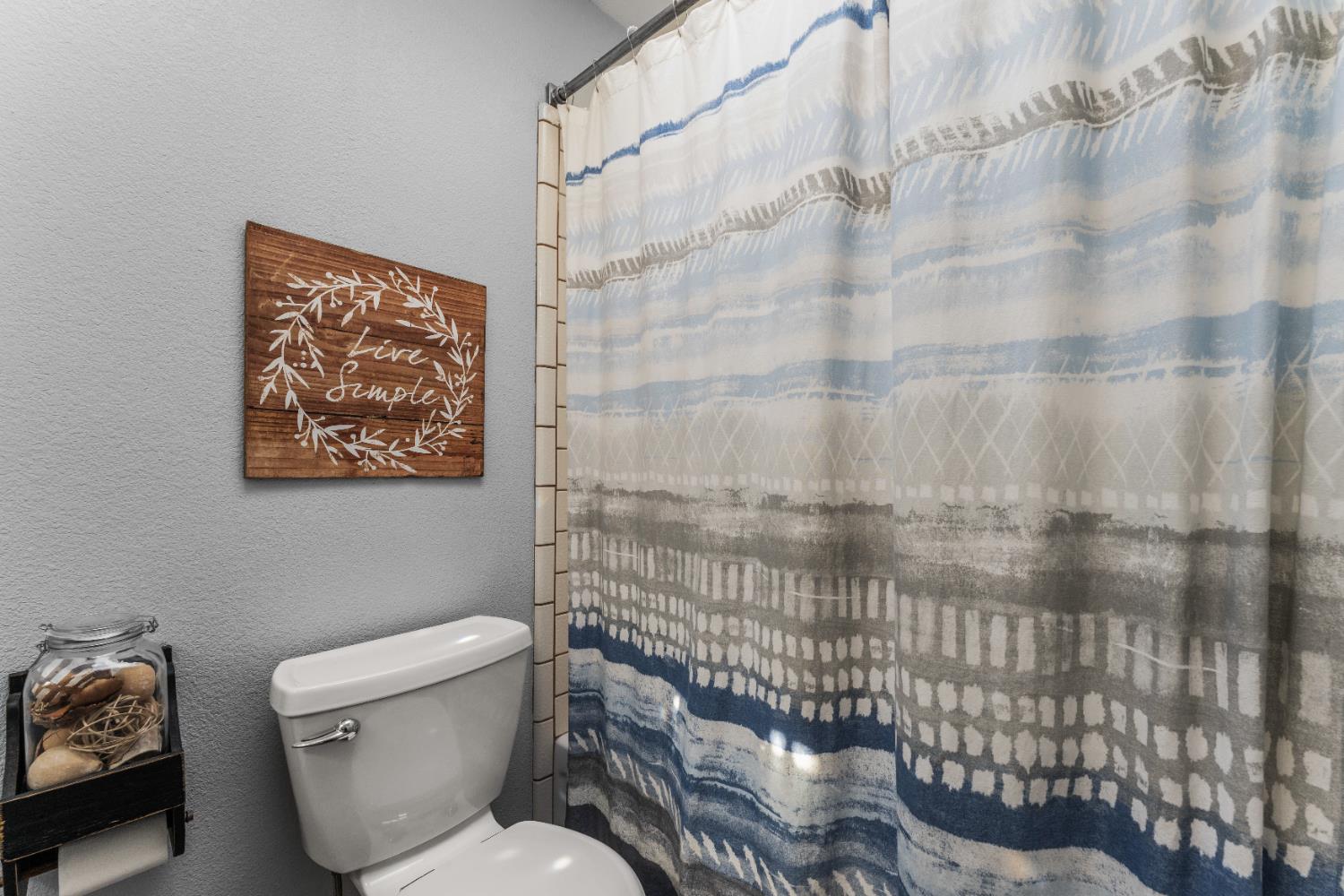 Toluca Lane, Citrus Heights, California image 24