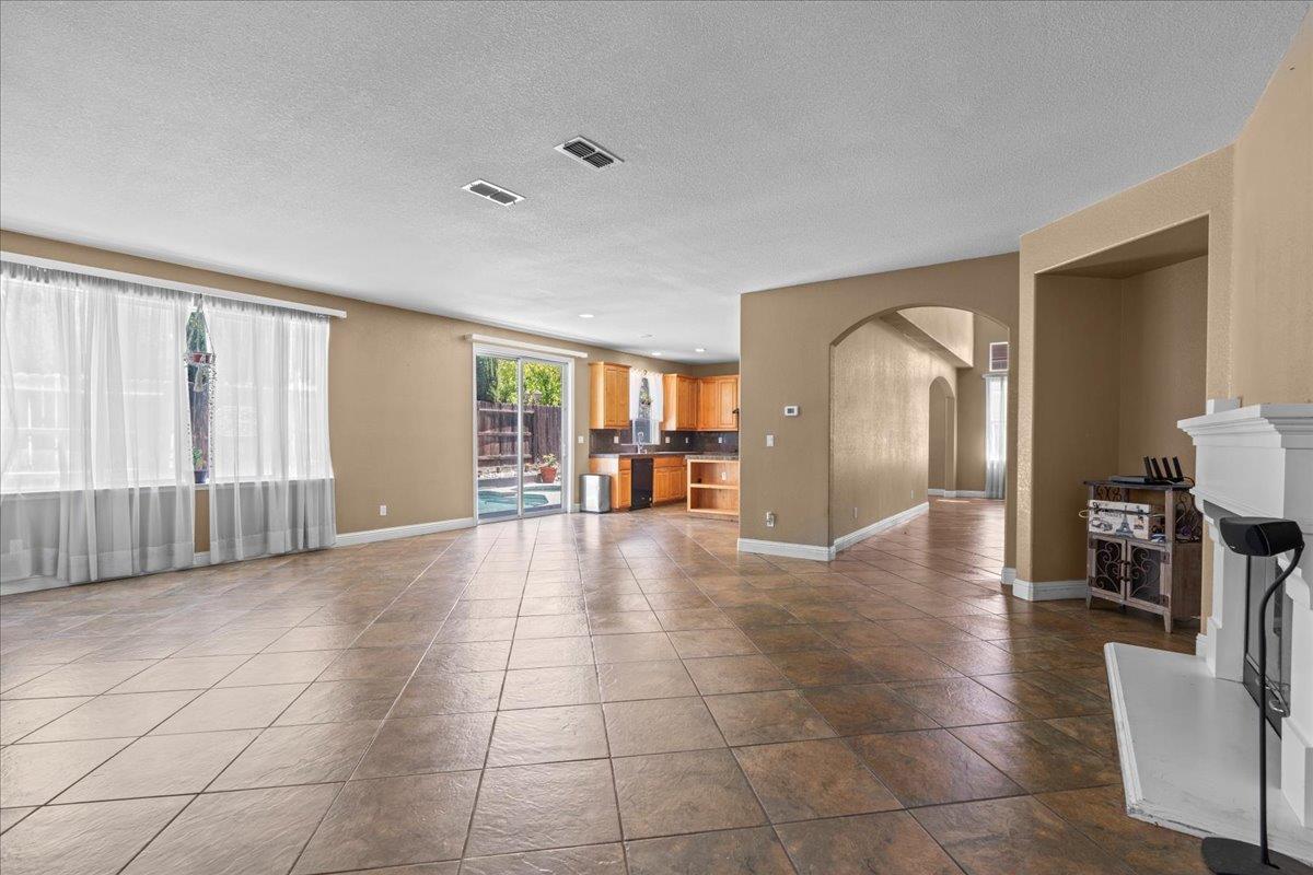 Mercer Drive, Modesto, California image 14