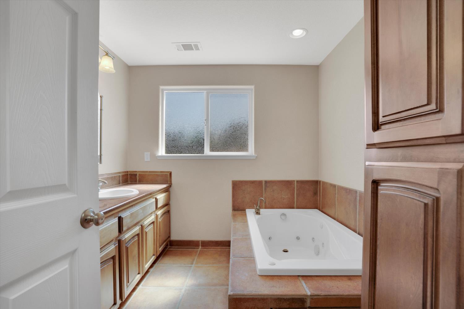Bevanda Court, Oakdale, California image 32