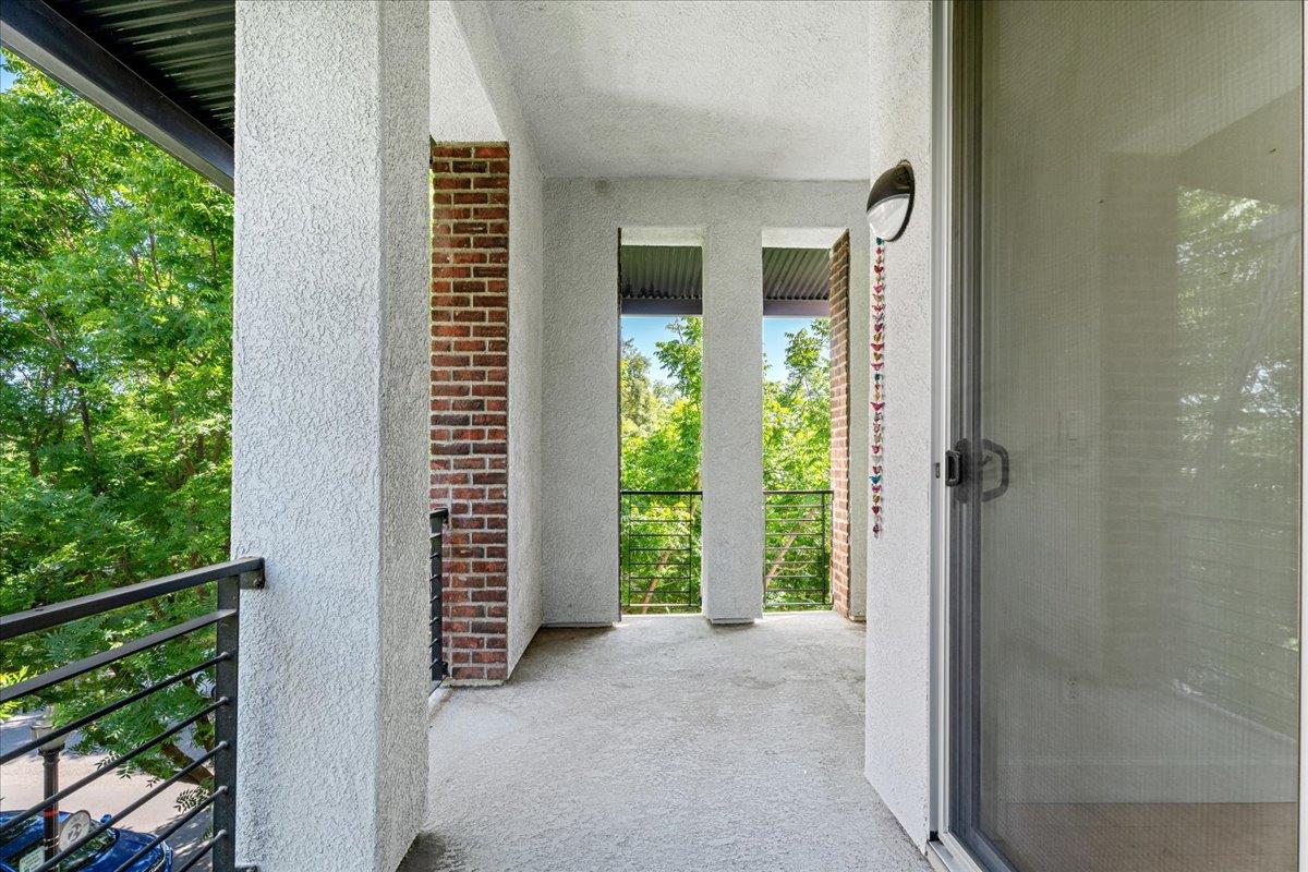 Photo #21: 225069598 Listing: Photo #21