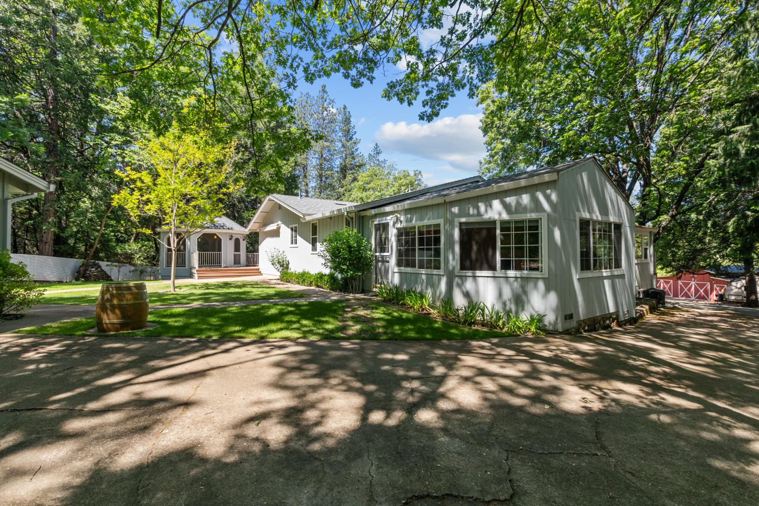 Margot Lane, Pine Grove, California image 37