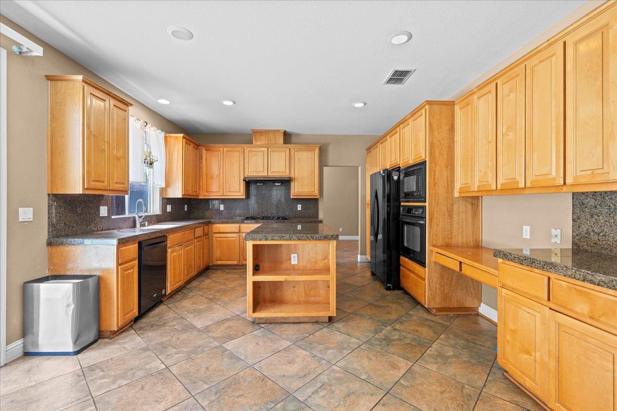 Mercer Drive, Modesto, California image 11
