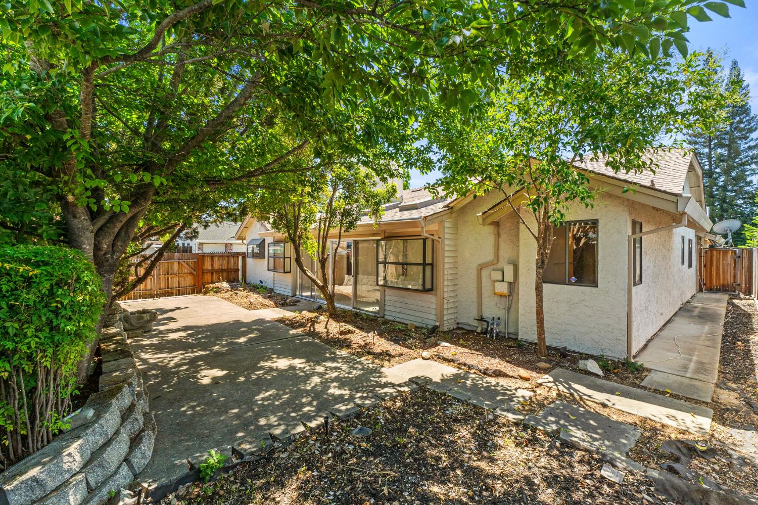 Kyle Court, Citrus Heights, California image 45