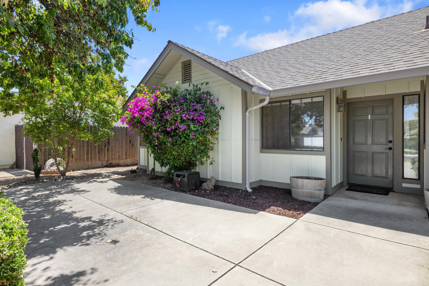 Pontiac Street, Oakdale, California image 5