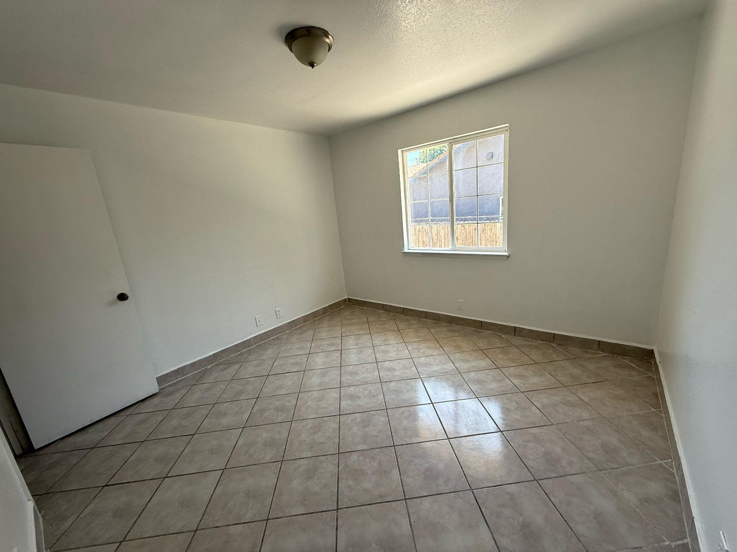 S 919 S Grant St Street, Stockton, California image 7