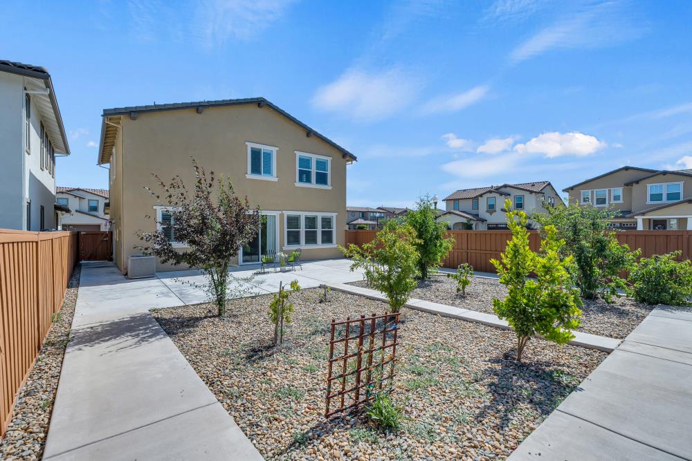 Linnea Court, Elk Grove, California image 50