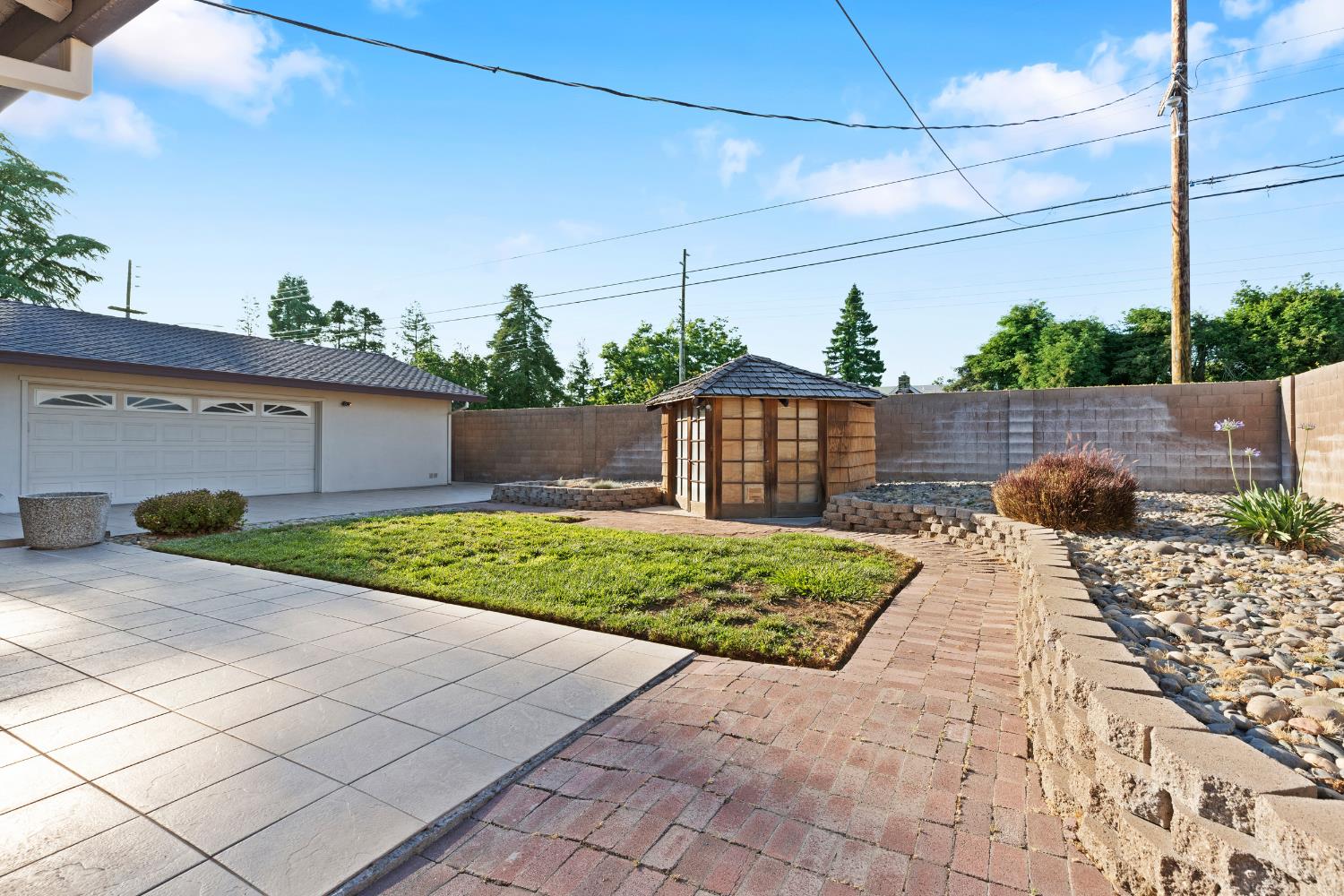Cheshire Lane, Modesto, California image 30