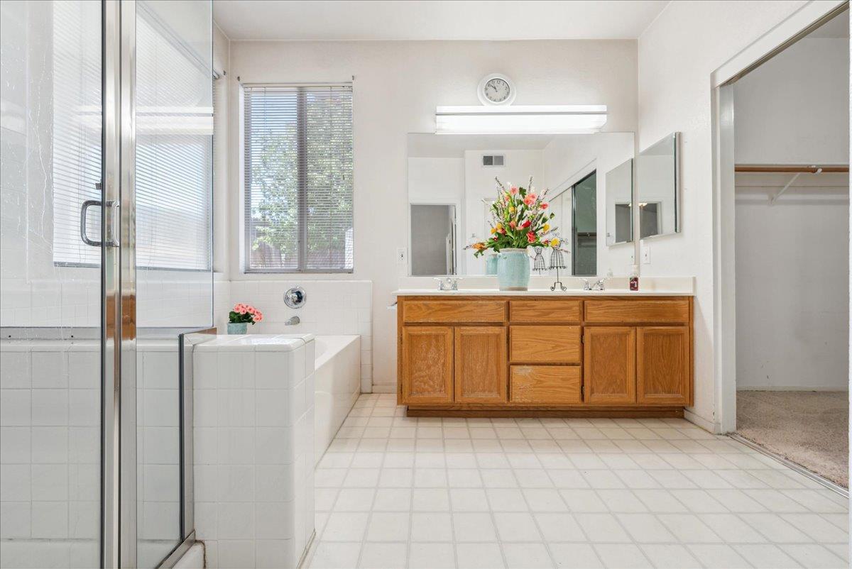 Clearwater Court, Roseville, California image 25