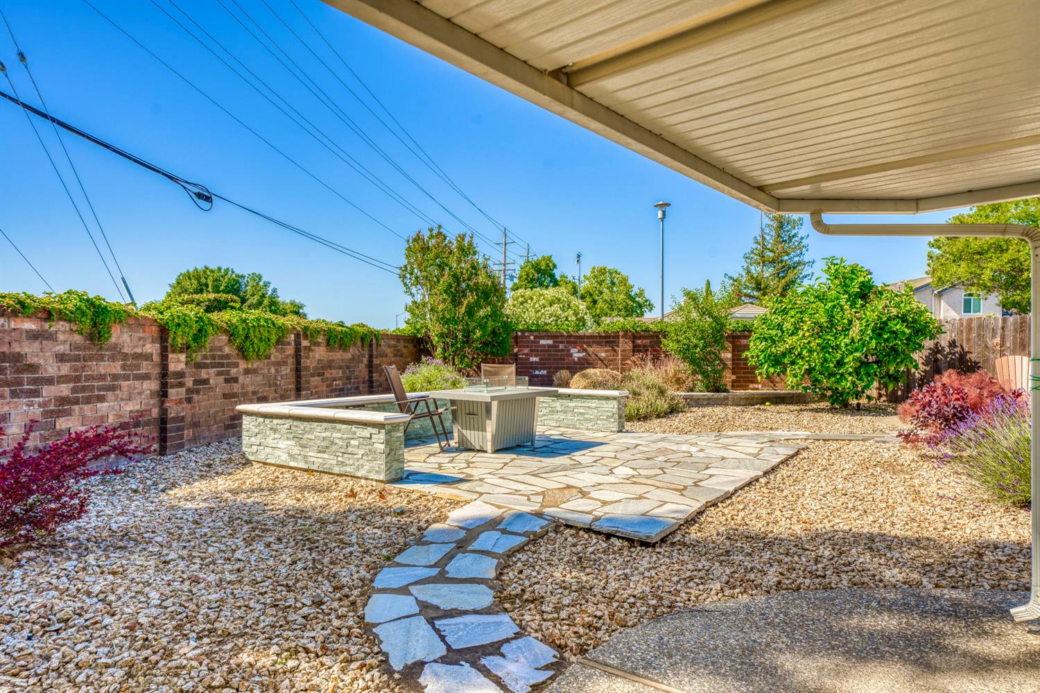 Clear Star Court, Elk Grove, California image 40