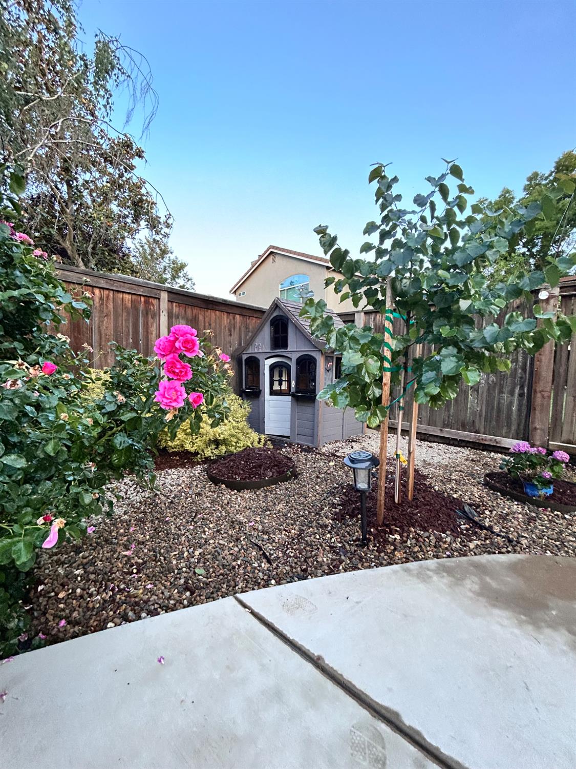 Lakewind Lane, Elk Grove, California image 46