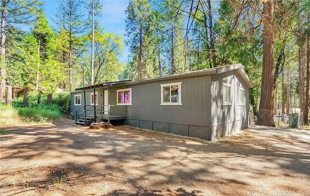 Magnolia Drive, Magalia, California image 34